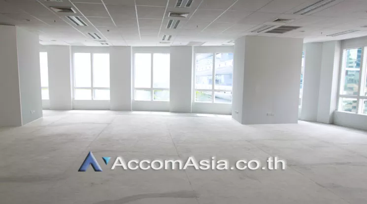 unit Studio  Office space For Rent in Ploenchit, Bangkok  near BTS Ploenchit (AA18056)